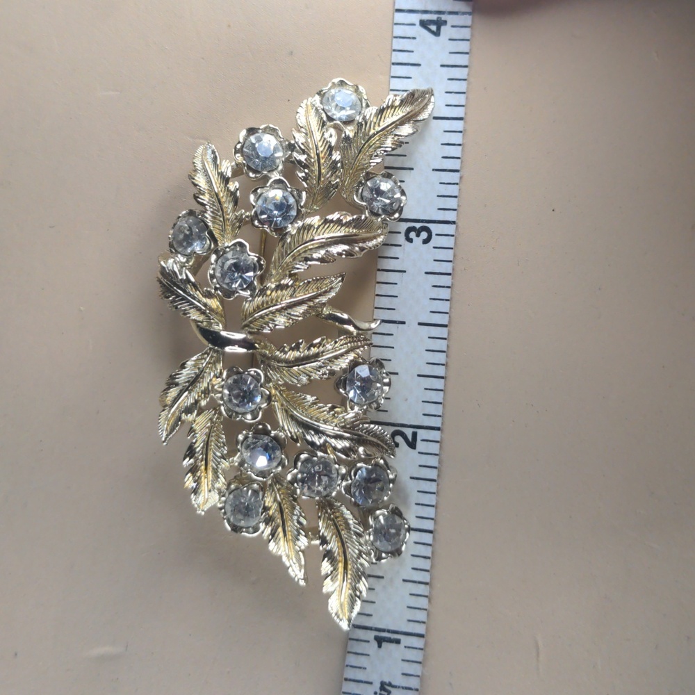 Vintage 60s laurel brooch rhinestones crystals gold tone leaves mcm - Picture 6 of 8